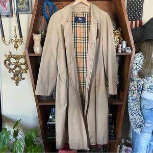 Vintage Burberry Rain Trench Coat Women’s Oversized Medium or Large Men’s Medium